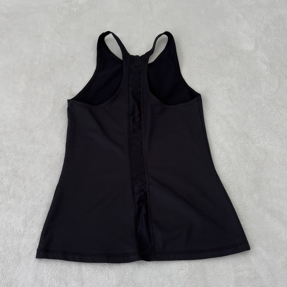 UnderArmour heat gear. Women racer BlackTank Top Fitted Spandex XS.